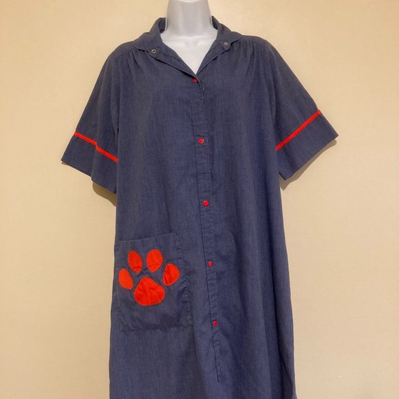 70s Vintage Models Coat Snap Front House Dress/Robe Tiger Paw Applique - Picture 1 of 11